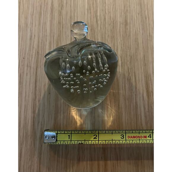 Vintage Strawberry Paperweight Art Clear Glass Controlled Bubbles 4" Wide - Picture 10 of 10